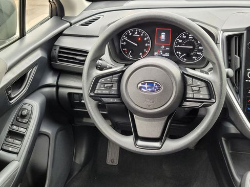 Used 2025 Subaru Crosstrek 2.0i Premium image 6