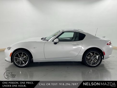 Used 2018 MAZDA MX-5 Miata RF Grand Touring image 9