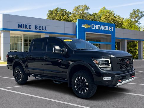Used 2021 Nissan Titan PRO-4X w/ Pro-4x Convenience Package AWD/4WD image 1