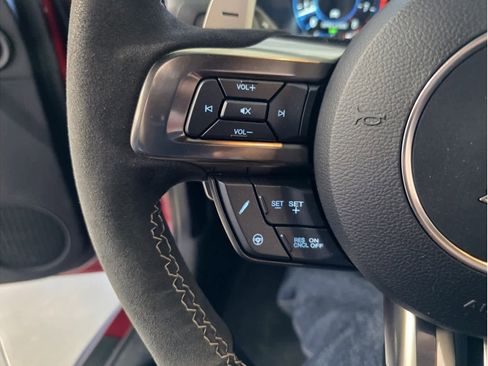 Used 2020 Ford Mustang Shelby GT500 w/ Technology Package image 21