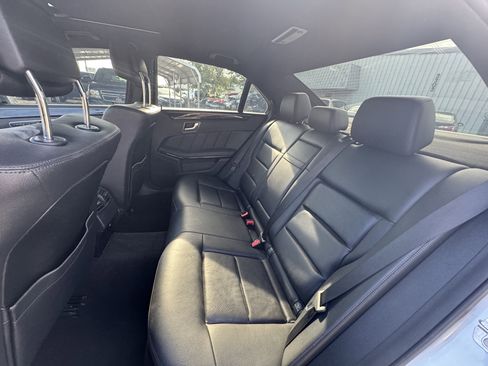 Used 2013 Mercedes-Benz E 350 4MATIC Sedan image 11