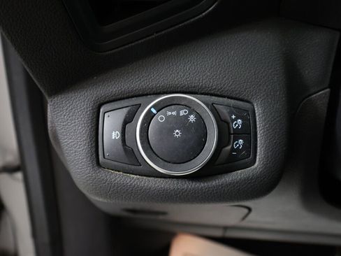 Used 2016 Ford Escape SE w/ SE Chrome Package image 31