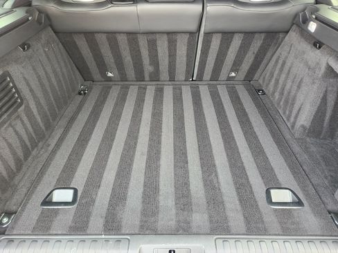 Used 2019 Land Rover Range Rover Sport SVR image 33