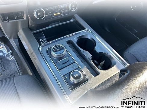 Used 2019 Ford Expedition XLT image 27