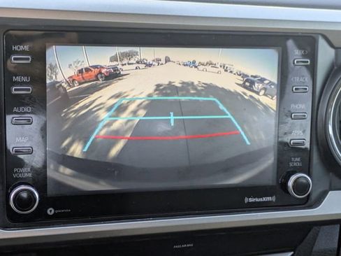 Used 2020 Toyota Tacoma SR5 image 17