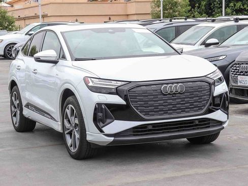 Used 2023 Audi Q4 e-tron Prestige w/ Black Optic Package AWD/4WD image 5