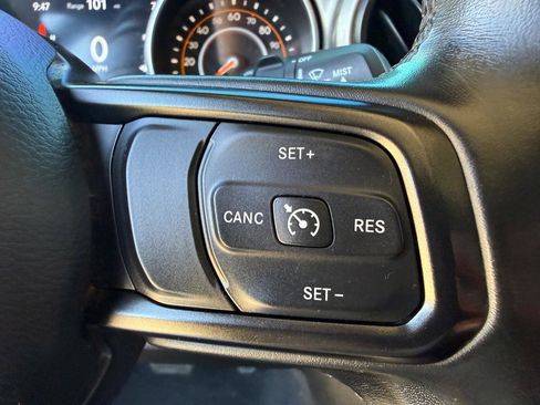 Used 2020 Jeep Wrangler Unlimited Sport AWD/4WD image 15