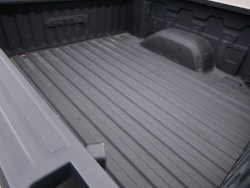 Used 2022 GMC Sierra 1500 AT4 w/ AT4 Premium Package image 19