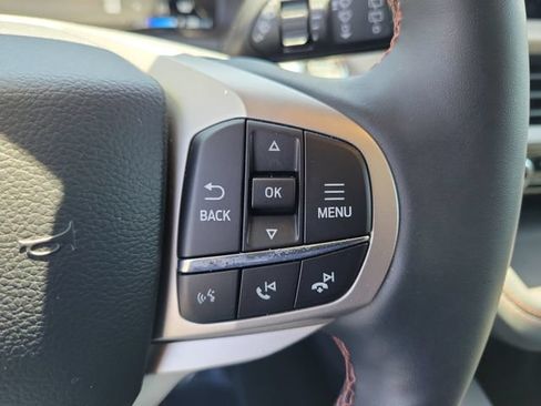 Used 2026 Ford Explorer Active w/ Active Comfort Package RWD image 6