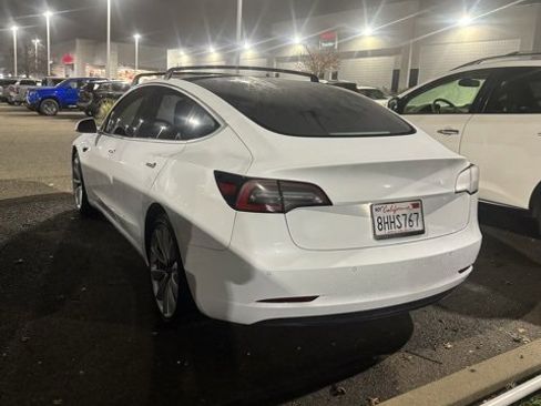 Used 2018 Tesla Model 3 Long Range image 7