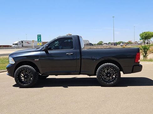 Used 2018 RAM 1500 Express RWD image 8