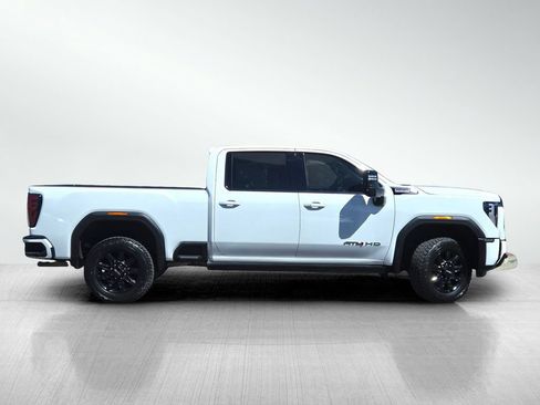 Used 2024 GMC Sierra 2500 AT4 w/ AT4 Premium Plus Package AWD/4WD image 4