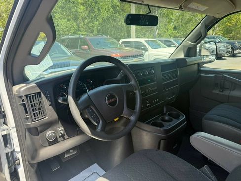 Used 2025 GMC Savana 2500 w/ Driver Convenience Package RWD image 3
