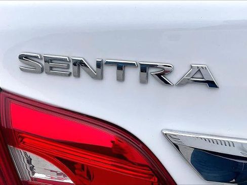 Certified 2019 Nissan Sentra SV image 9