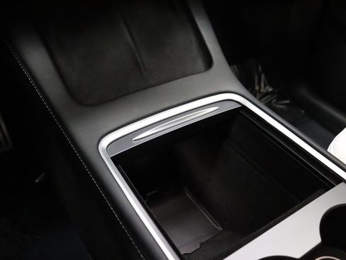 Used 2022 Tesla Model Y Performance AWD/4WD image 48