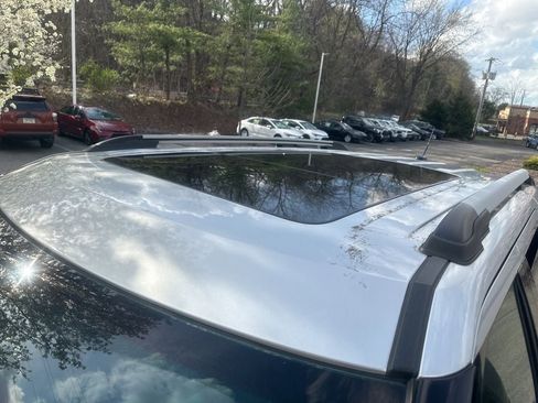 Used 2014 Ford Explorer XLT w/ Equipment Group 202A image 8