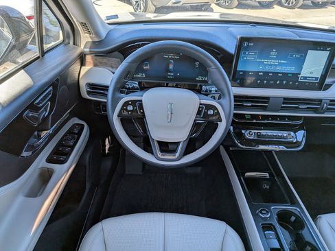 New 2026 Lincoln Corsair Reserve image 19