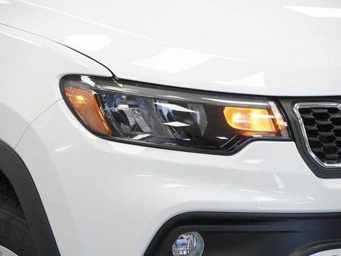 New 2026 Jeep Compass Latitude image 5