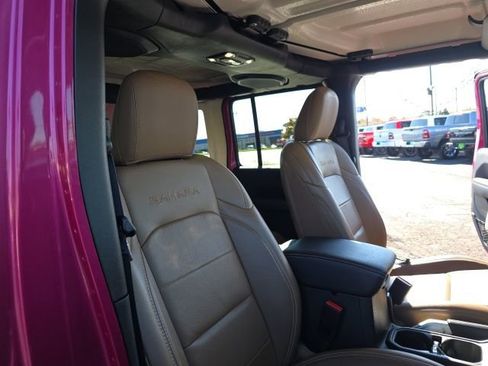 Used 2022 Jeep Wrangler Unlimited Sahara w/ Safety Group image 41