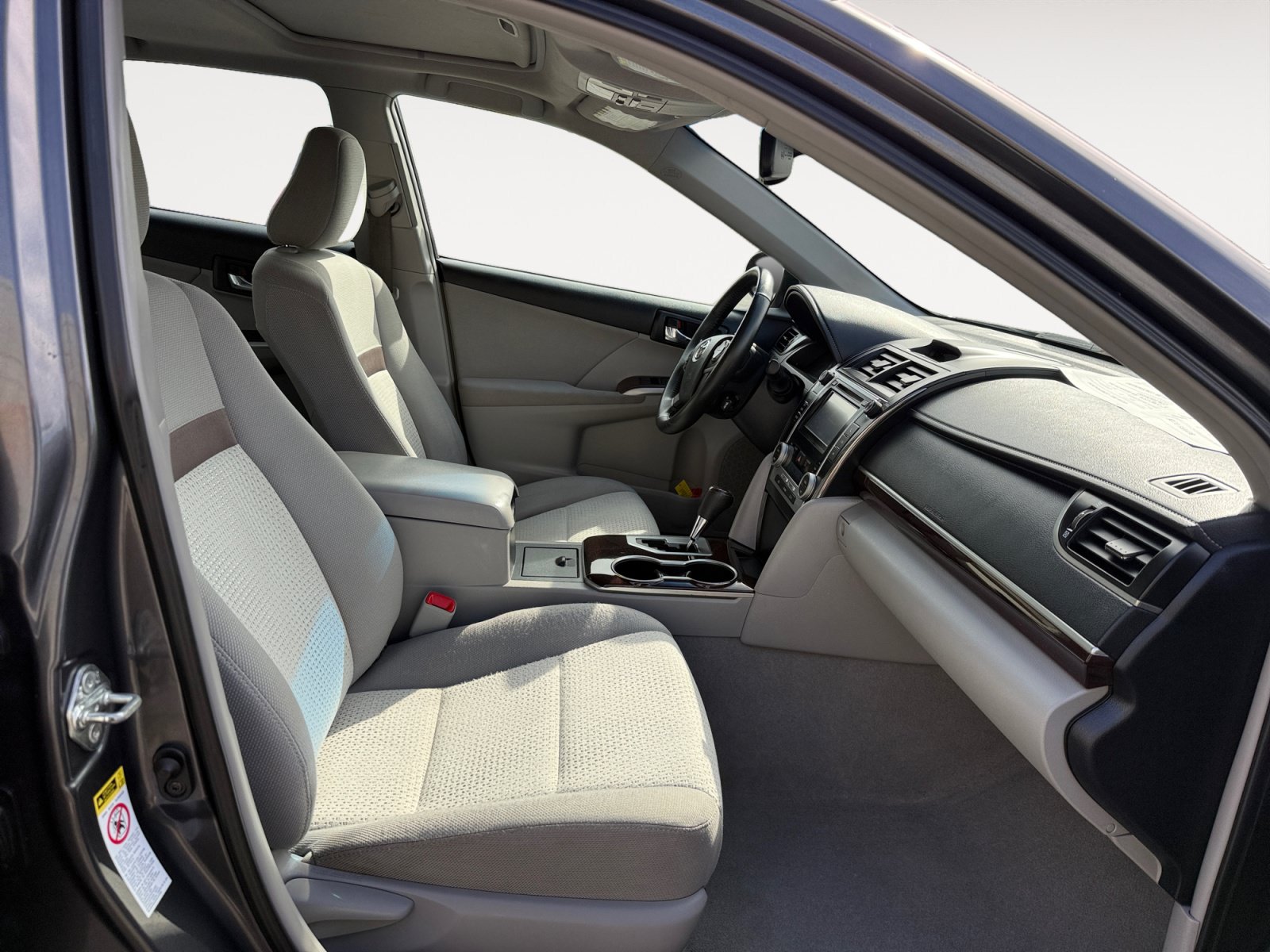Used 2012 Toyota Camry XLE w/ Convenience Pkg FWD image 19
