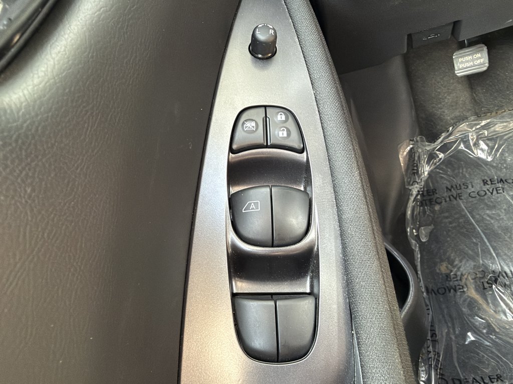 Used 2025 Nissan Leaf S FWD image 26