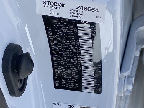 Used 2026 Toyota Corolla LE FWD image 13