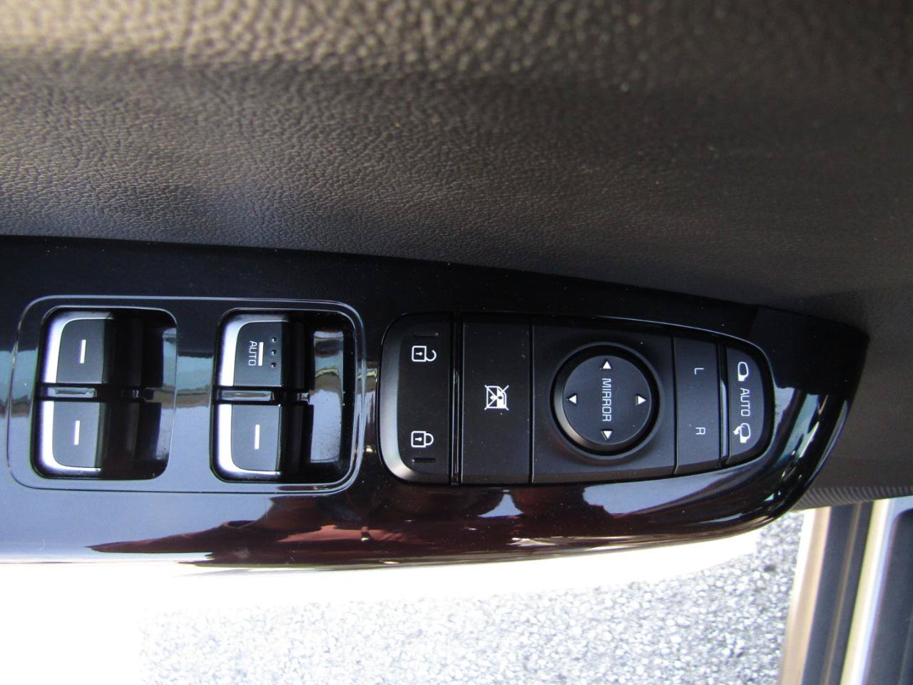 Used 2019 Kia Sportage EX w/ EX Premium Package AWD/4WD image 11