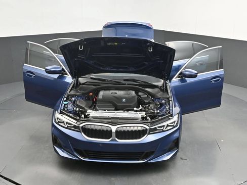 Used 2024 BMW 330i Sedan w/ Premium Package RWD image 53