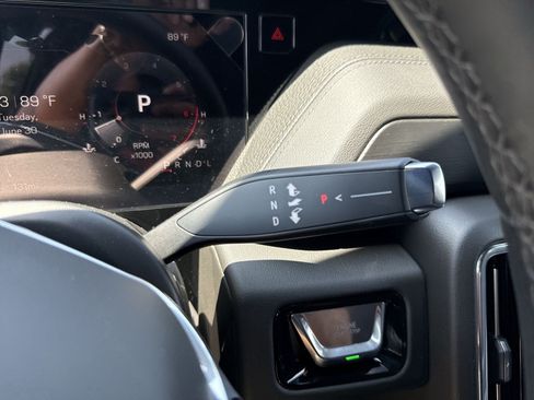 New 2026 GMC Yukon XL Denali w/ Sun & Power Step Package AWD/4WD image 18