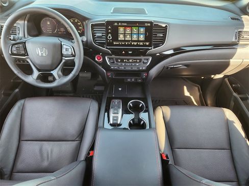 Used 2025 Honda Ridgeline Black Edition image 19