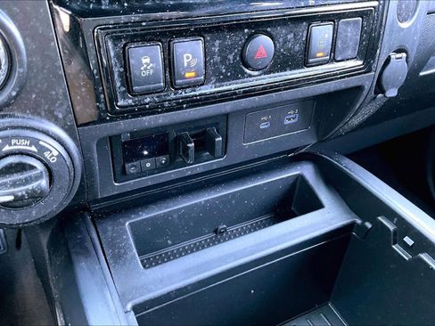 Certified 2021 Nissan Titan PRO-4X w/ Pro-4x Utility Package image 31