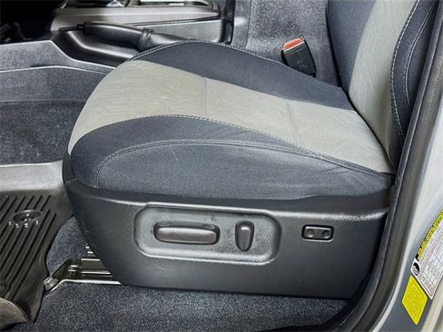 Used 2022 Toyota Tacoma TRD Off-Road w/ Technology Package image 16