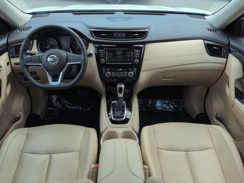 Used 2019 Nissan Rogue SL w/ Premium Package FWD image 15