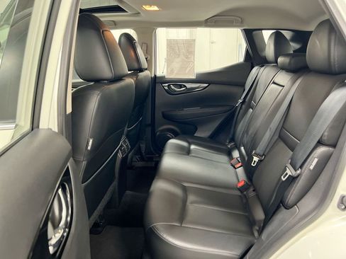 Used 2022 Nissan Rogue Sport SL w/ Premium Package image 24