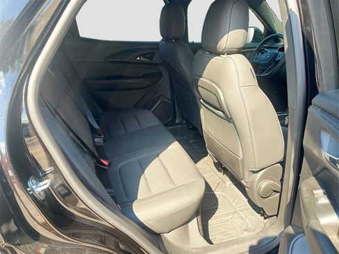 Used 2023 Chevrolet TrailBlazer RS w/ Sun and Liftgate Package image 27