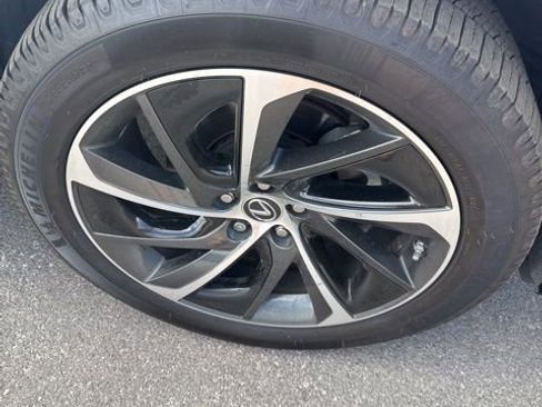 Used 2019 Lexus RX 350 FWD w/ Luxury Package image 4