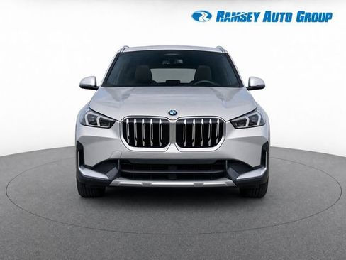 Used 2026 BMW X1 xDrive28i w/ Technology Package AWD/4WD image 3
