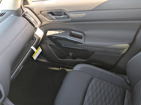 New 2026 Nissan Pathfinder SV image 22