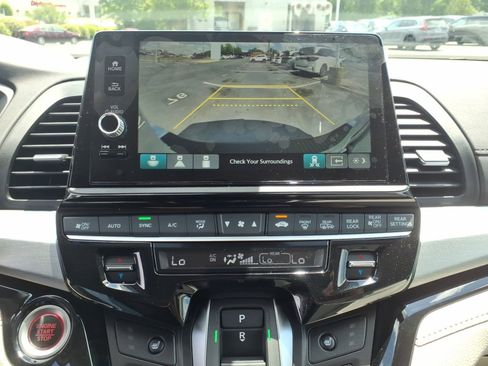 New 2026 Honda Odyssey Touring image 16