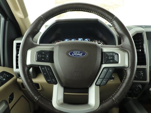 Certified 2019 Ford F150 Lariat w/ Equipment Group 502A Luxury AWD/4WD image 20