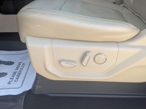 Used 2019 Ford F250 Lariat w/ Lariat Ultimate Package image 17