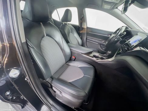 Used 2022 Toyota Camry SE w/ Convenience Package image 31