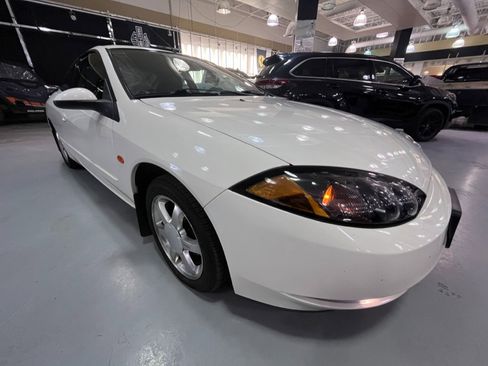 Used 1999 Mercury Cougar V6 image 2