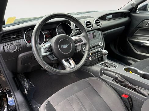 Certified 2022 Ford Mustang Coupe RWD image 15