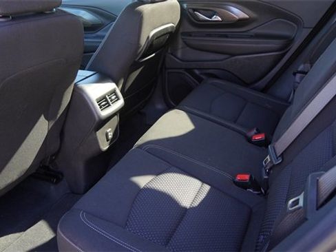 Used 2024 GMC Terrain SLE image 13