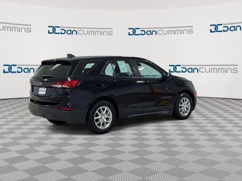 Used 2023 Chevrolet Equinox LS image 8
