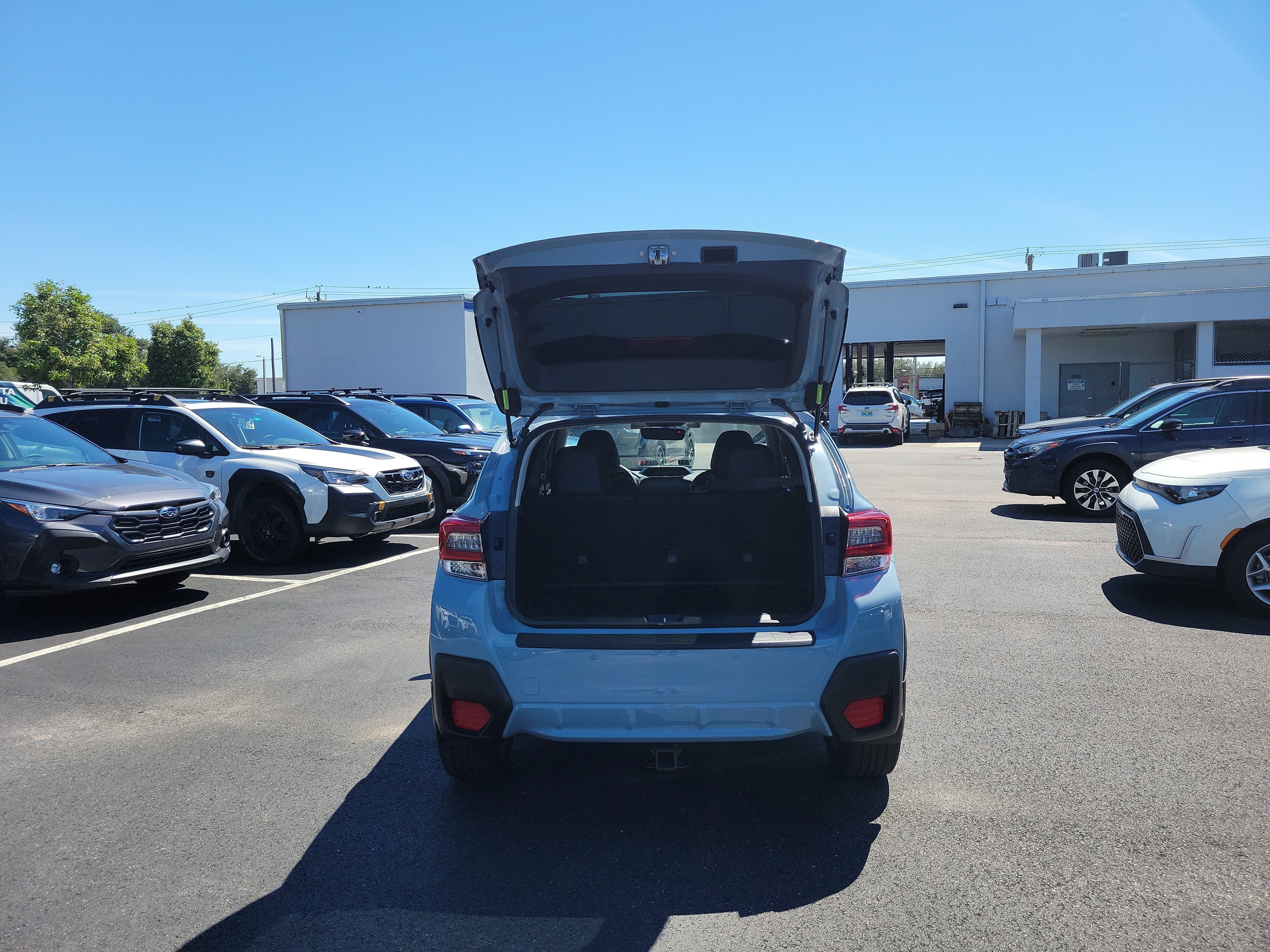 Used 2023 Subaru Crosstrek 2.5i Limited w/ Moonroof Package AWD/4WD image 12