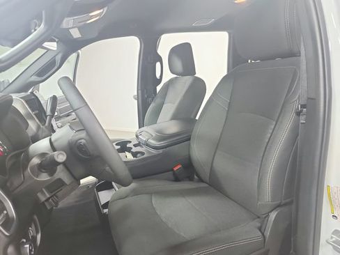 Used 2025 RAM 2500 Big Horn AWD/4WD image 19