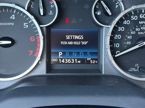 Used 2016 Toyota Tundra SR5 image 18