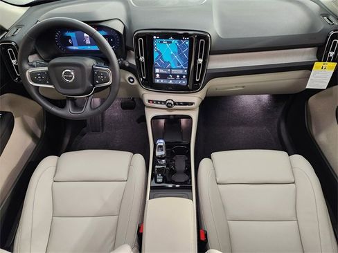 New 2026 Volvo XC40 B4 Plus w/ Protection Package Premier image 4